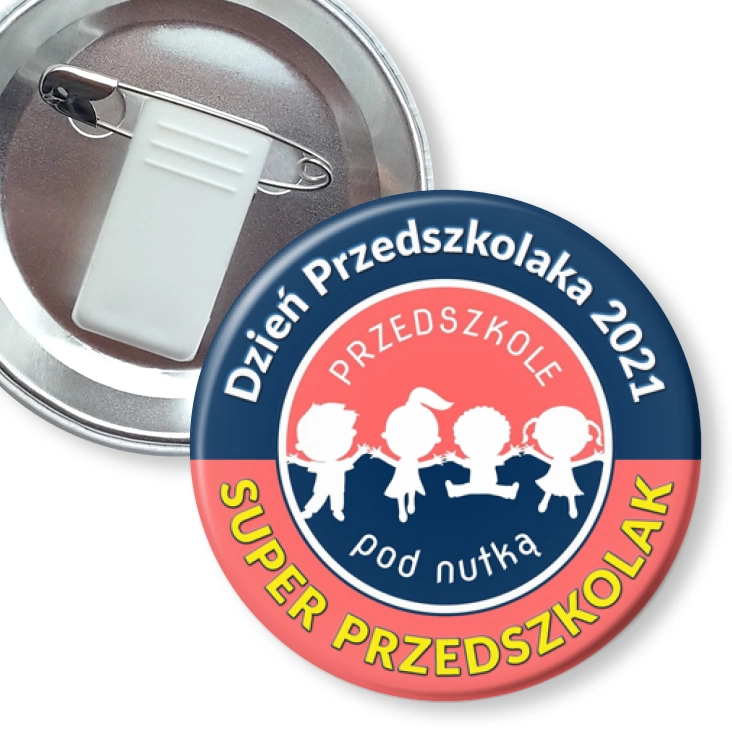 przypinka z żabką i agrafką Dzień Przedszkolaka w Przedszkolu pod nutką