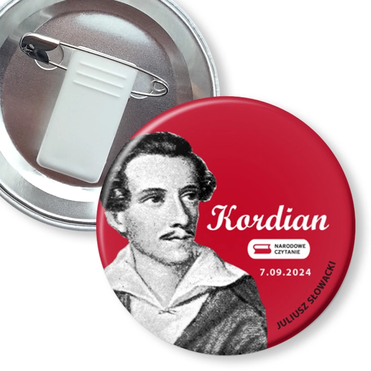 przypinka z żabką i agrafką Narodowe czytanie Kordian Juliusz Słowacki na czerwonym tle