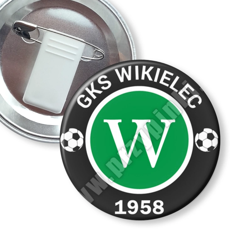 przypinka z żabką i agrafką GKS Wikielec