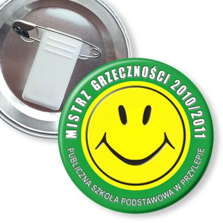 przypinka z żabką i agrafką SP w Przylepie - Mistrz Grzeczności