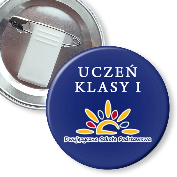 przypinka z żabką i agrafką Dwujęzyczna Szkoła Podstawowa 1