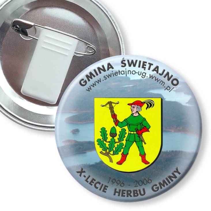 przypinka z żabką i agrafką X-lecie Herbu Gminy Świętajno