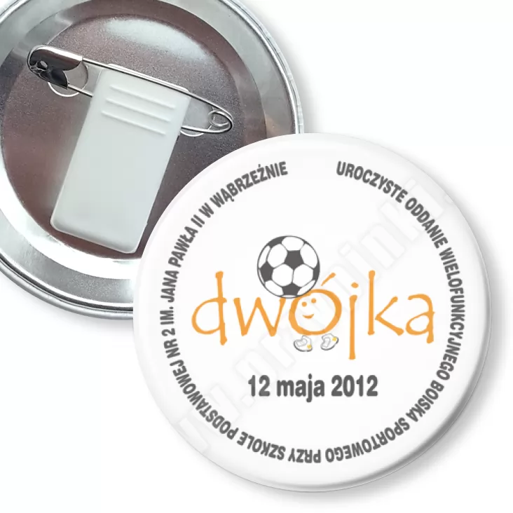 przypinka z żabką i agrafką Dwójka