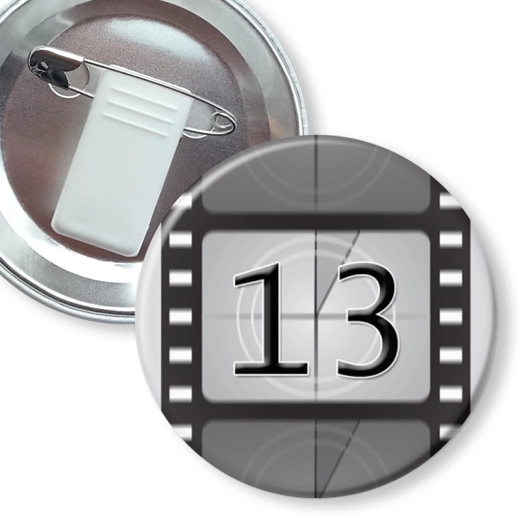 przypinka z żabką i agrafką Film 13