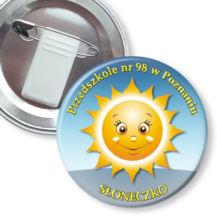 przypinka z żabką i agrafką Przedszkole nr 98 w Poznaniu