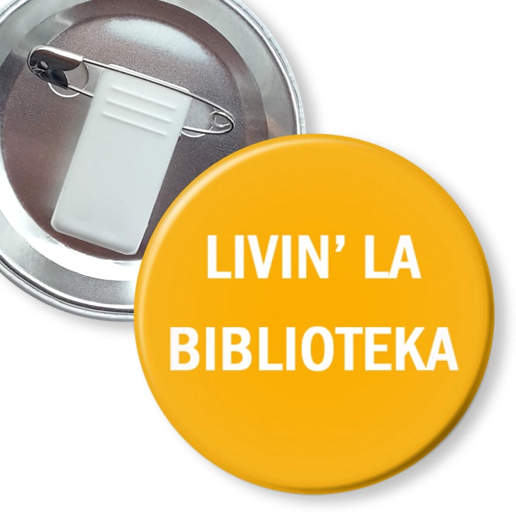 przypinka z żabką i agrafką livin’ la biblioteka
