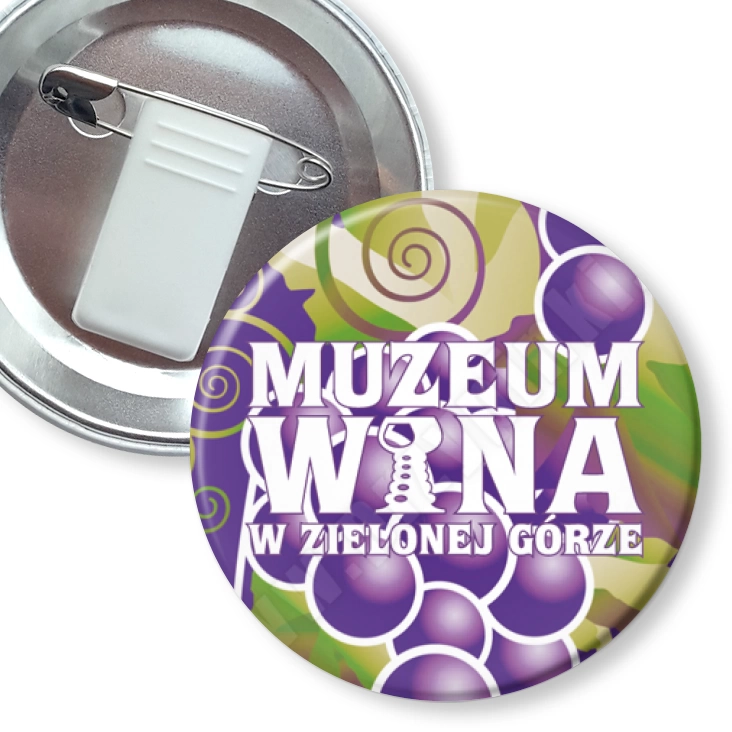 przypinka z żabką i agrafką Muzeum Ziemi Lubuskiej