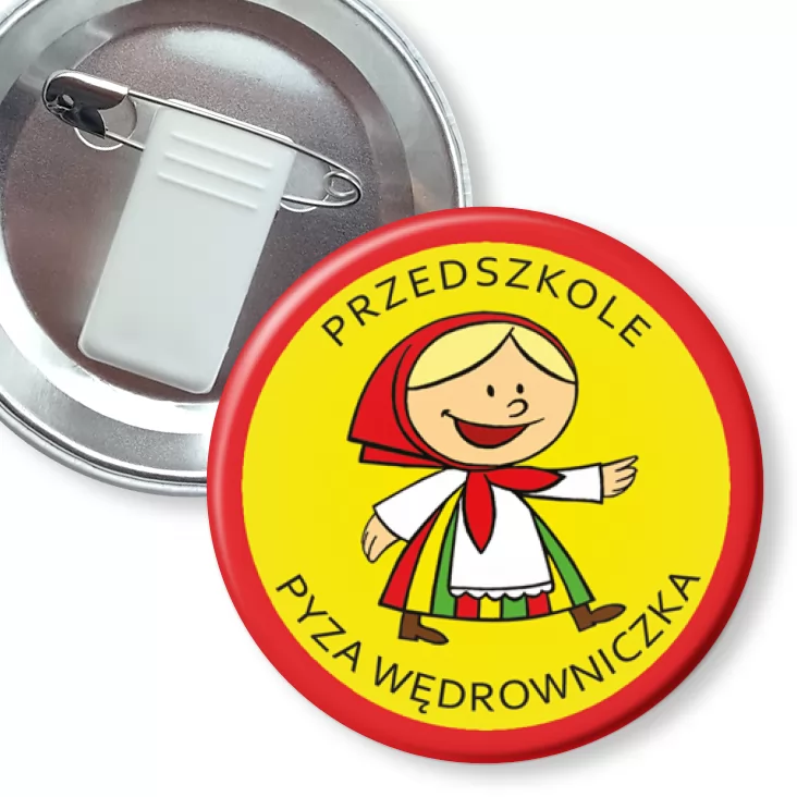 przypinka z żabką i agrafką Przedszkole Pyza Wędrowniczka
