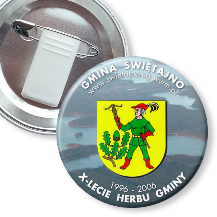 przypinka z żabką i agrafką X-lecie Herbu Gminy Świętajno