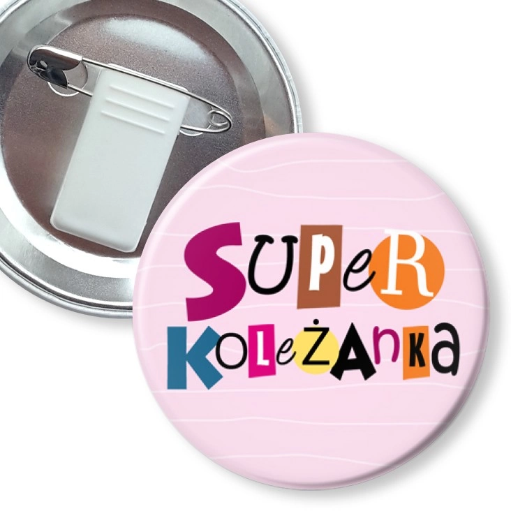 przypinka z żabką i agrafką Super koleżanka na różowym tle