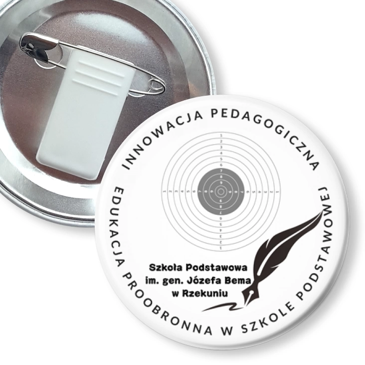 przypinka z żabką i agrafką SP w Rzekuniu Edukacja proobronna