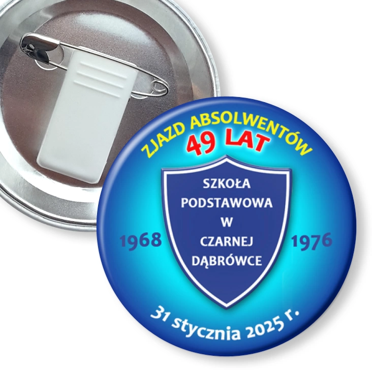 przypinka z żabką i agrafką Zjazd absolwentów po 49 latach SP w Czarnej Dąbrówce